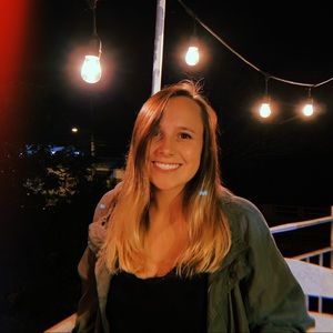 Meet your Posher, Julia